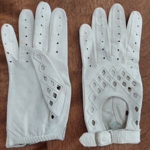 Vintage 1930's / 40's White Leather Peforated Driving, Sport Gloves XS